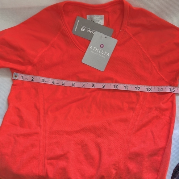 NWT Athleta Fastest Track Short Sleeve Crew Neck TEE Size Small coral Orange - Picture 11 of 12